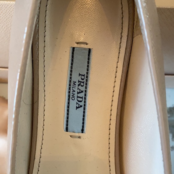Beautiful Prada Calzature Donna slip on flats in Excellent condition size 39 - Picture 7 of 16